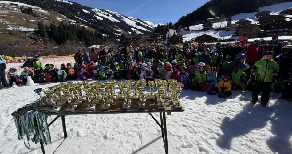 Preisverteilung Schirennen